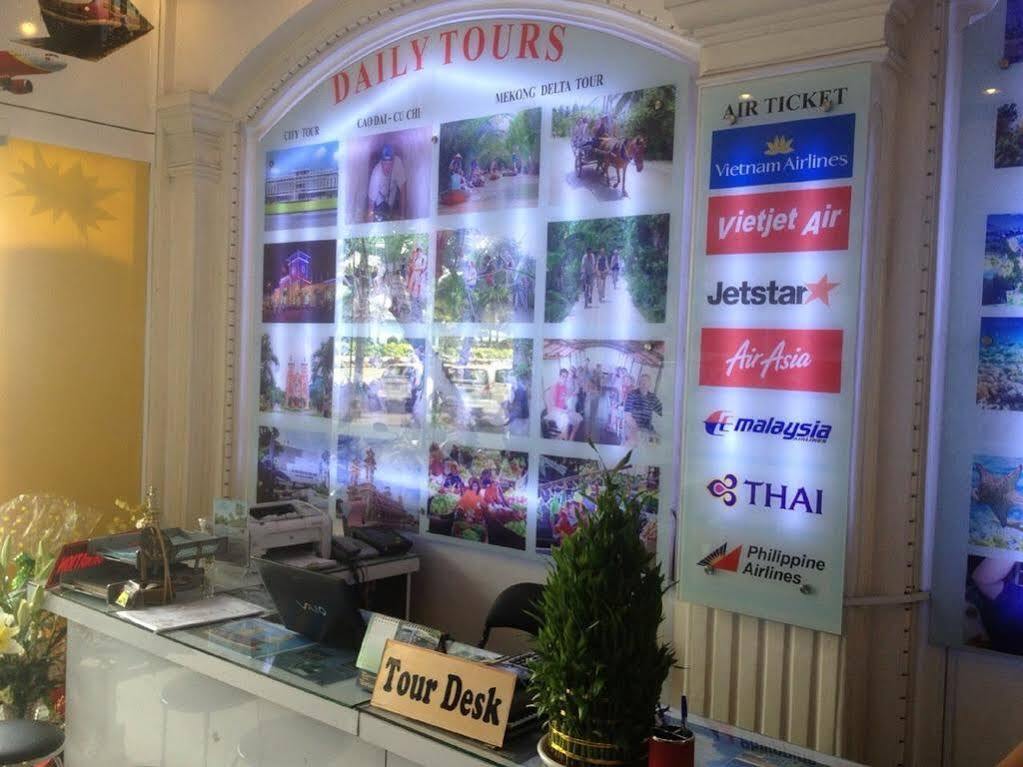 Cosmo Square Hotel Ho Chi Minh City Exterior photo
