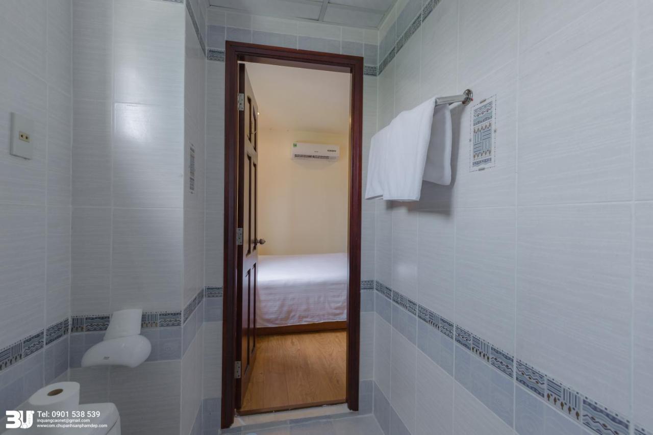 Cosmo Square Hotel Ho Chi Minh City Exterior photo